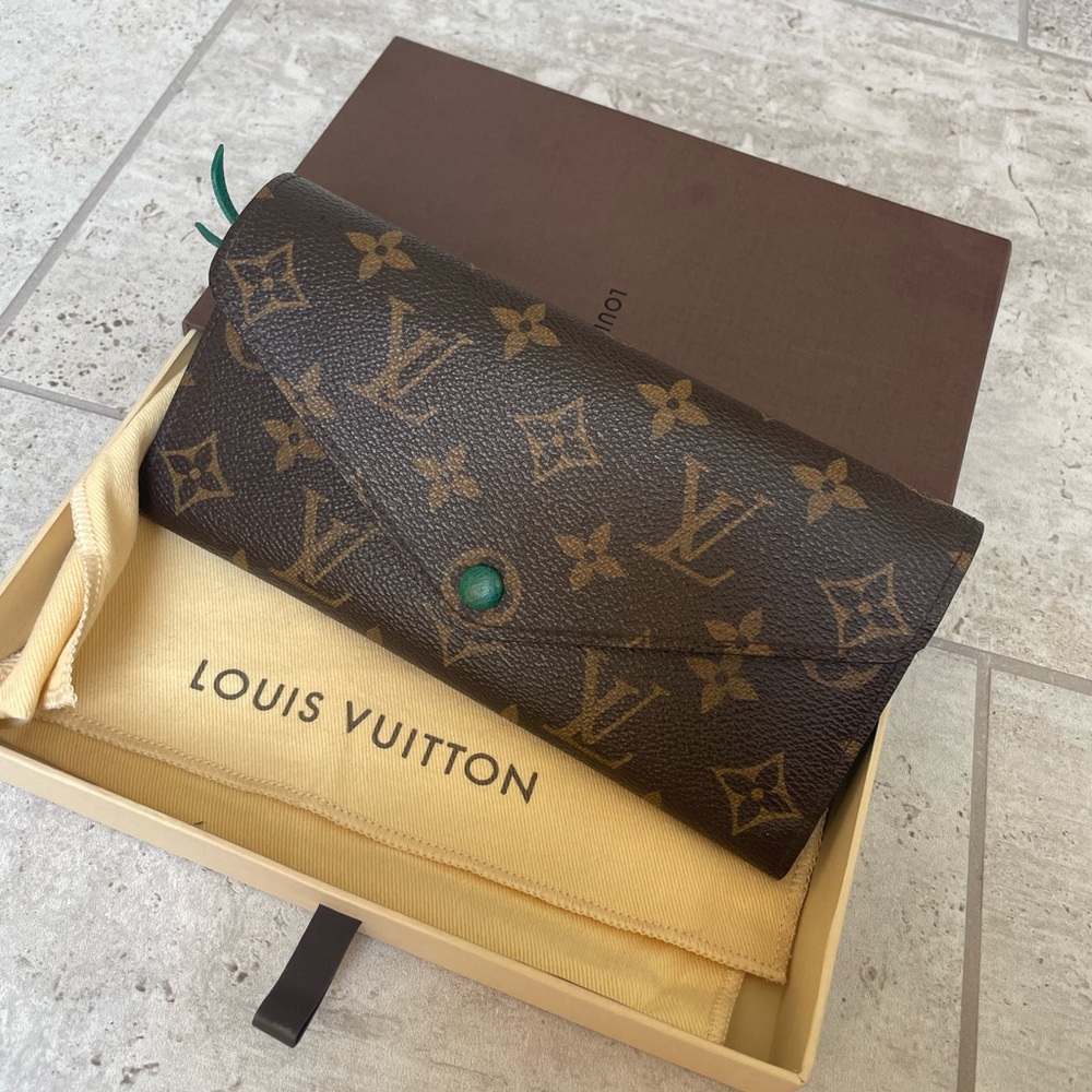 Louis Vuitton Josephine Wallet w/ Insert!!! GREEN, Dustbag, Box, MADE IN FRANCE